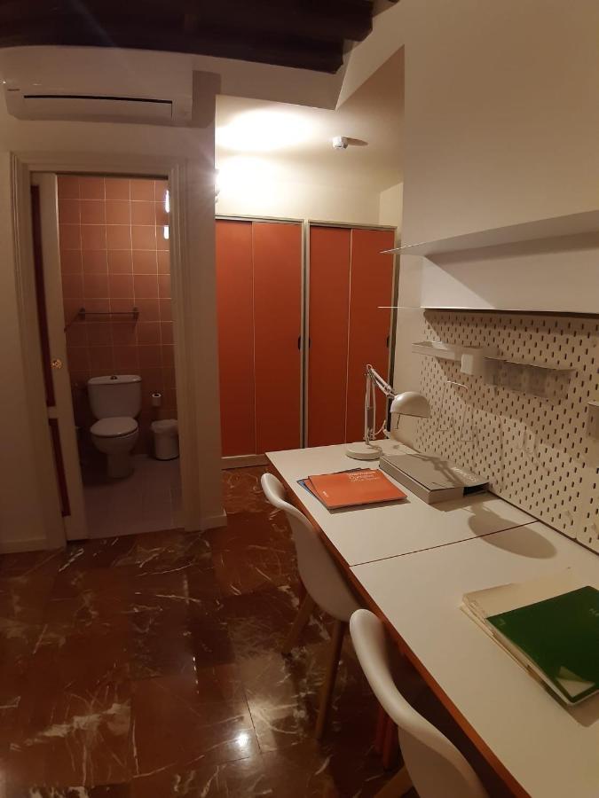 Loopinn Granada Exteriör bild