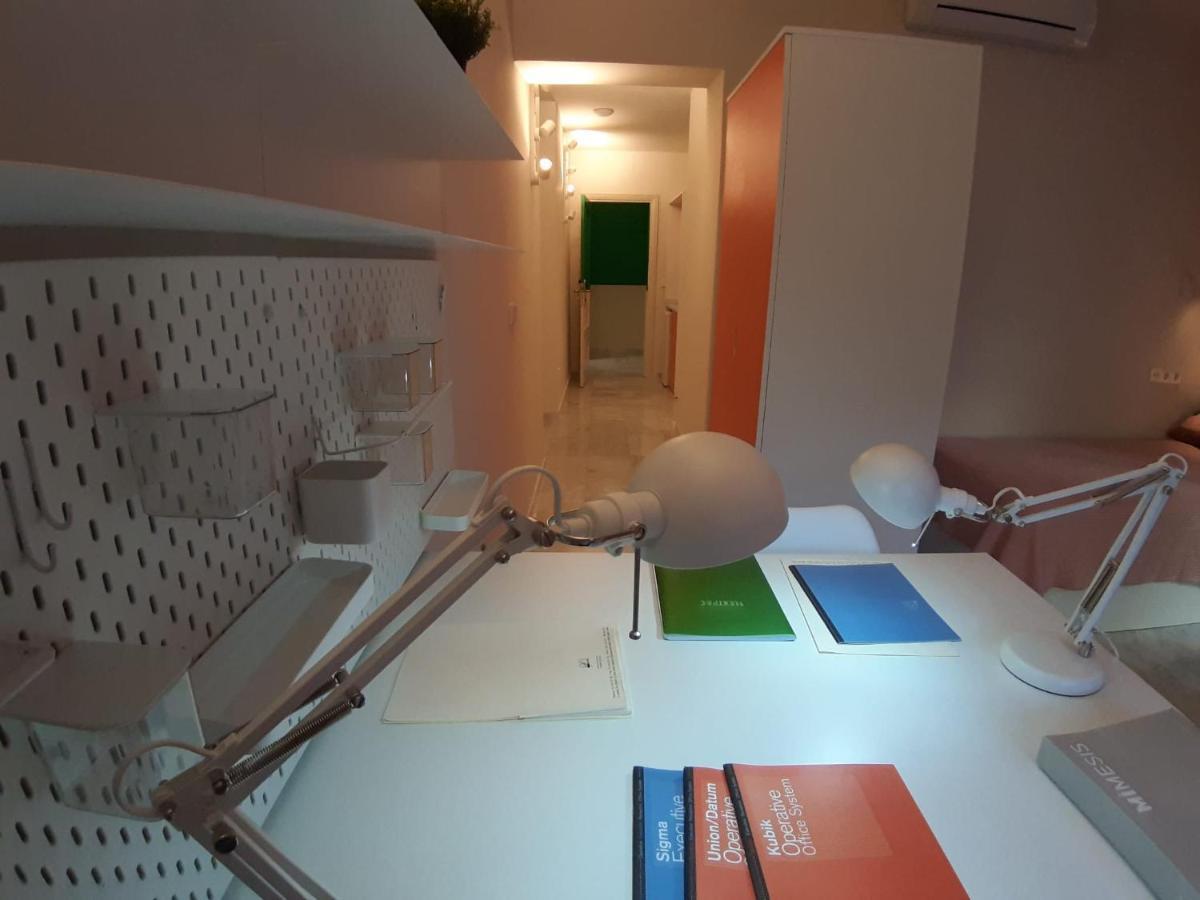 Loopinn Granada Exteriör bild