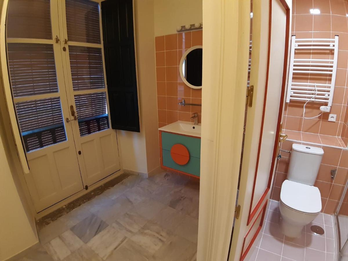 Loopinn Granada Exteriör bild