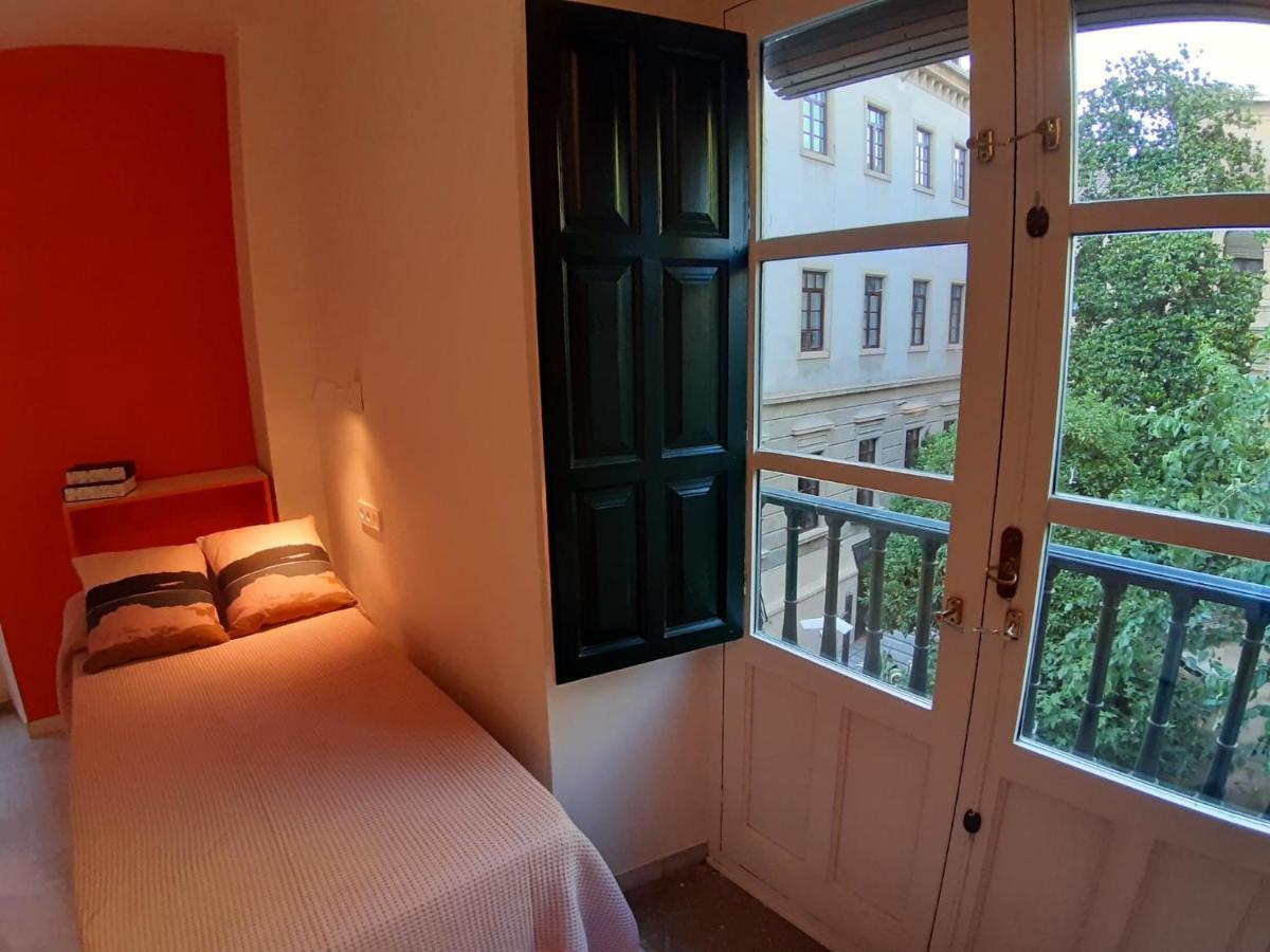 Loopinn Granada Exteriör bild